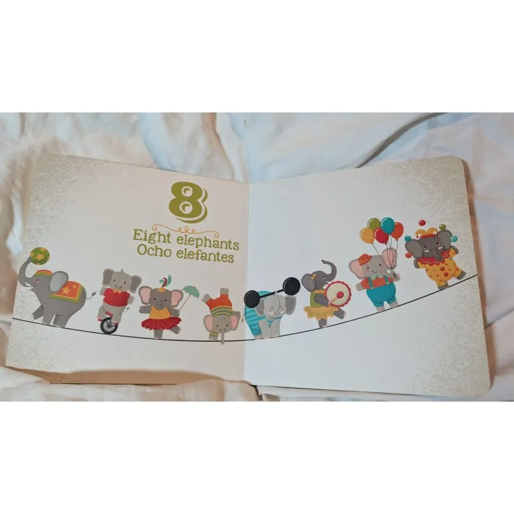 un Elefante Board Book